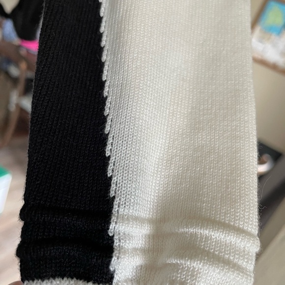 Evolution Black and White Zip Cardigan - Picture 3 of 4